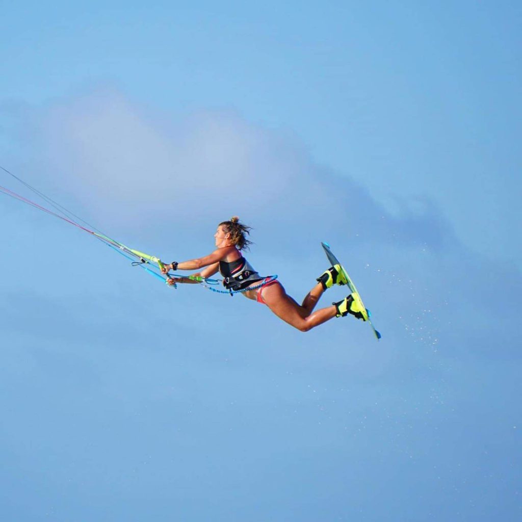 Kiteboarding for Beginners Kite Mad World